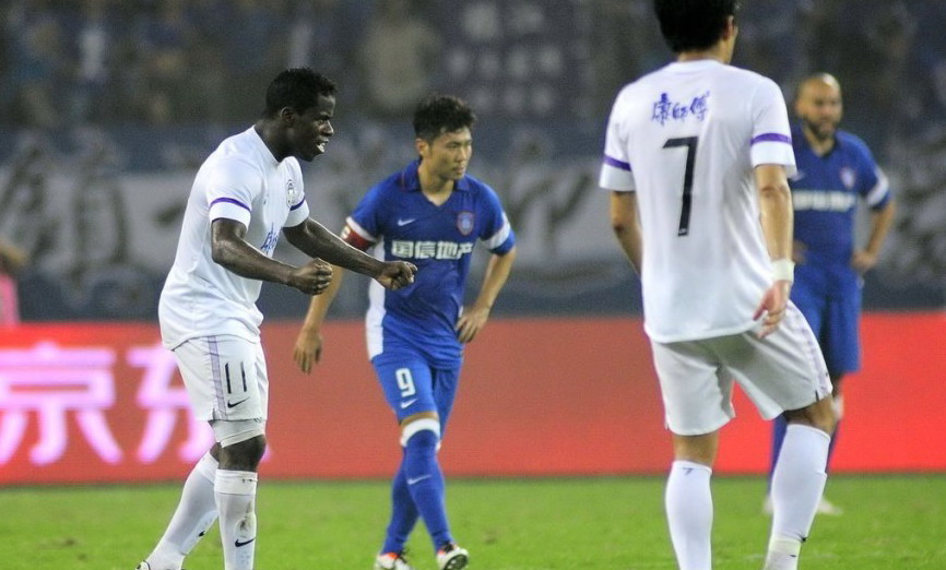 今晨瓦伦西亚调整名单以备亚冠，强势反弹环节打磨，震撼外界，更衣室氛围转暖(奥萨苏纳vs瓦伦西亚)