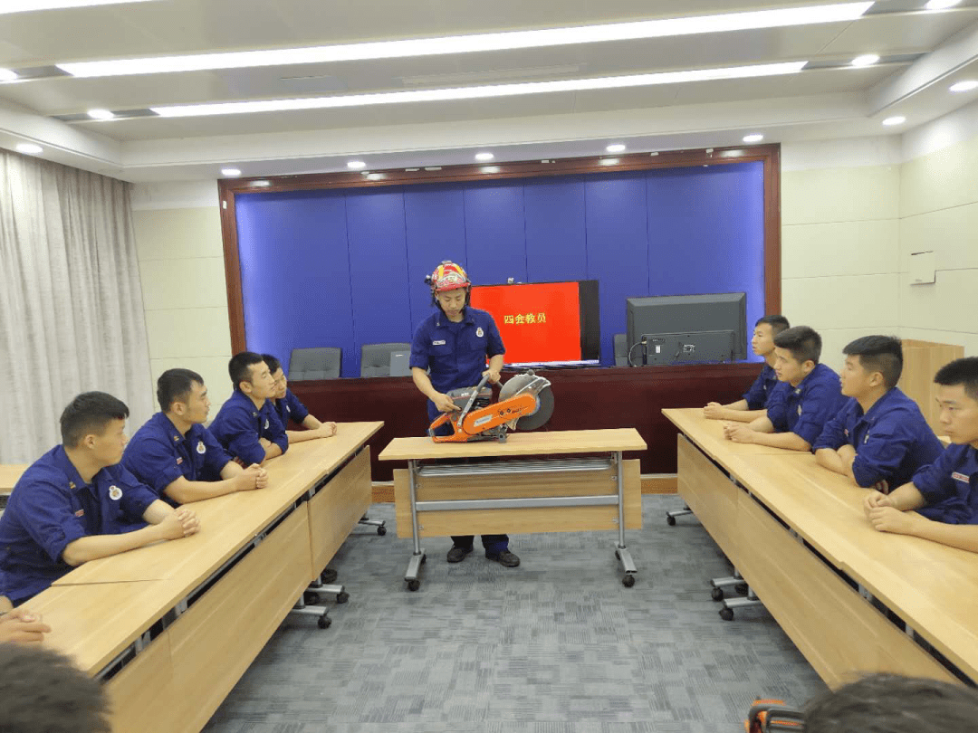 实况足球8怎么设置马赛回旋