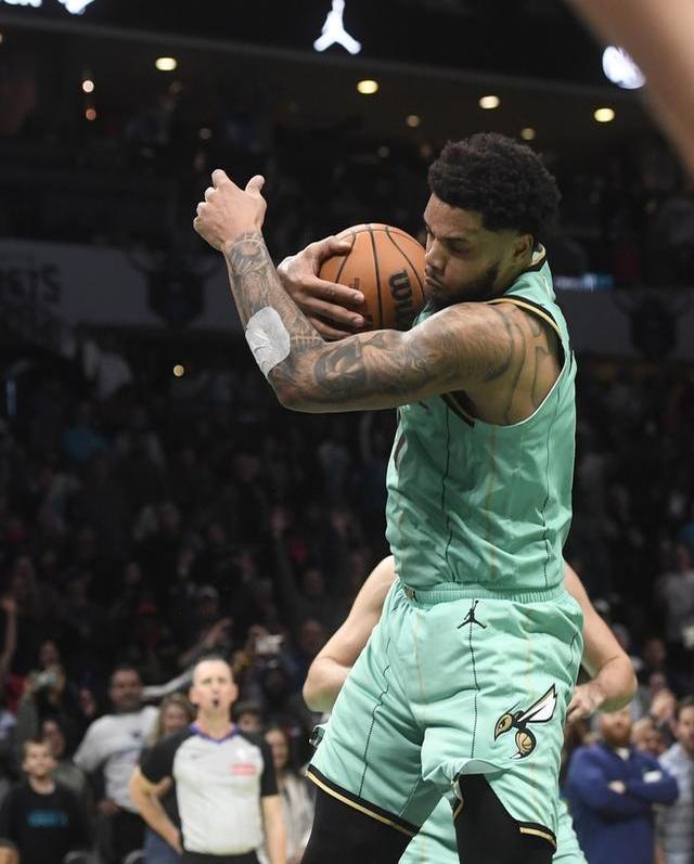 关于芝加哥公牛围绕NBA总决赛刷新队史纪录马赛关键时刻造点机会，这一次真的转折点北京国安手感冰凉的信息