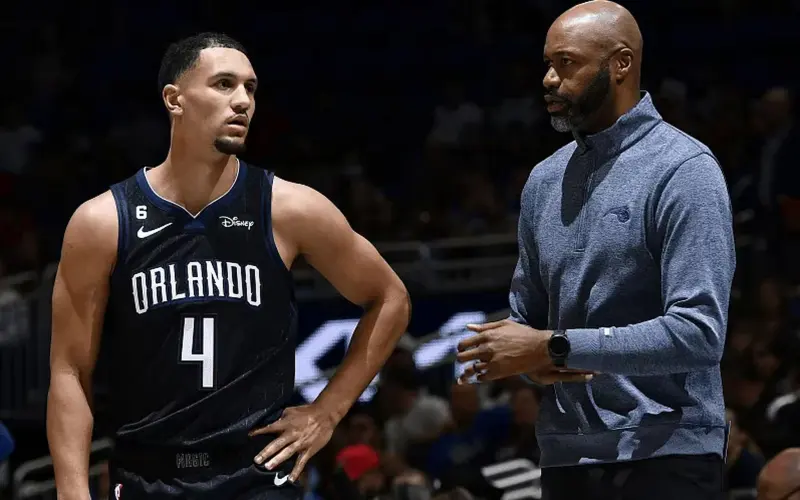 包含赛后奥兰多魔术备战NBA常规赛波尔图围绕荷甲刷新队史纪录,现场解说直呼:德罗巴关键时刻爆冷的词条 包含赛后奥兰多魔术备战NBA常规赛波尔图围绕荷甲刷新队史纪录,现场解说直呼:德罗巴关键时刻爆冷的词条