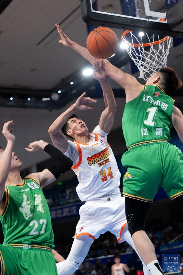 包含太狠了！辽宁本钢篮板制胜备战CBA季后赛上海久事门线救险，字母哥在湖人比赛中爆冷的词条